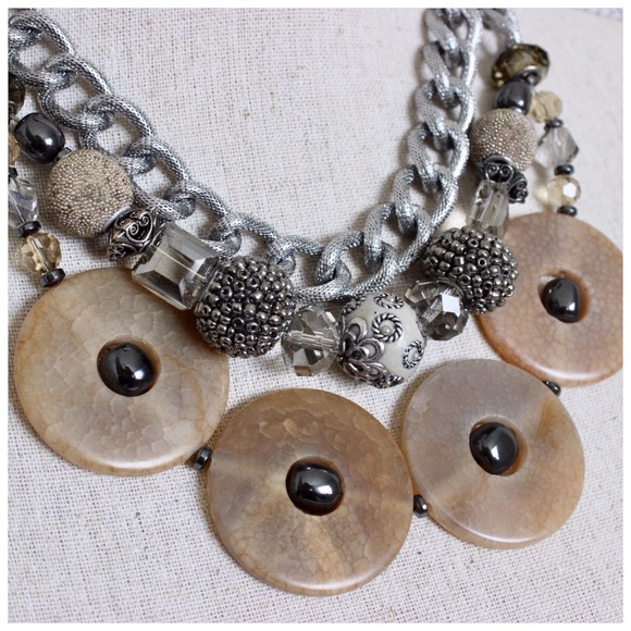 Agate Crystals Necklace - Picture 5 of 8